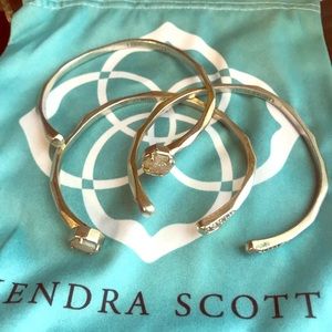 Discontinued!! Gold blaik bangle set!